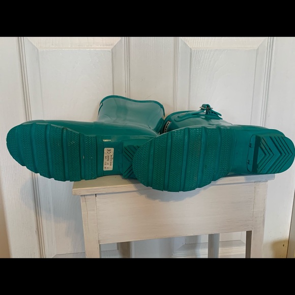 Hunter Original Short Gloss Rain Boots - Picture 5 of 11